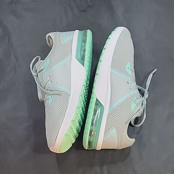 BRAND NEW ATHLETIC WORKS GIRLS O2 AIR PERFORMANCE SNEAKER - Picture 6 of 15